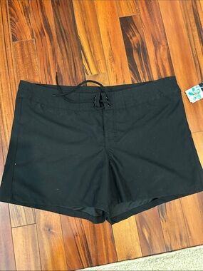 Island Escape Plus Size Swimsuit Separates Cover up Shorts 20W Black New 4/25